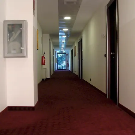Otel Groane